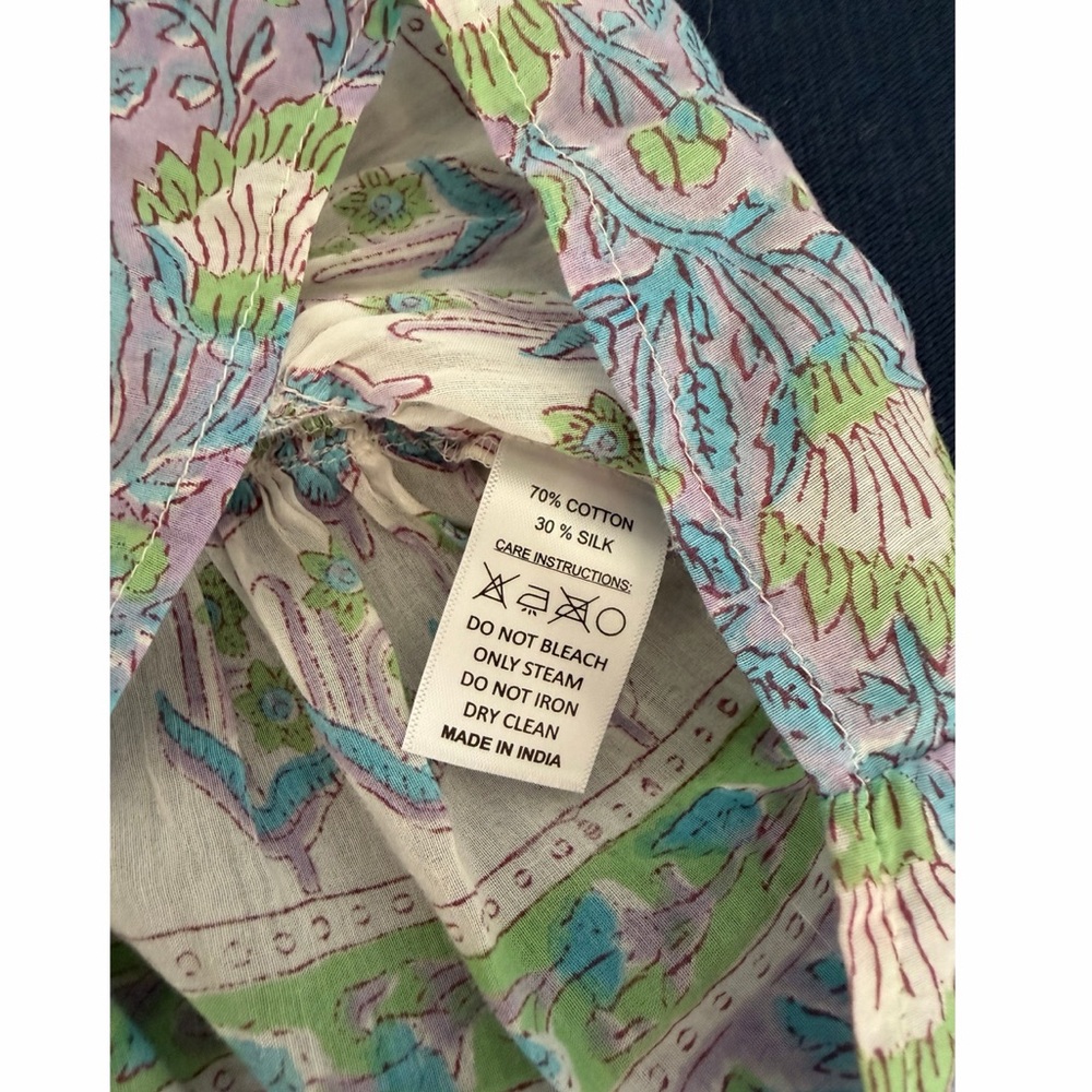 Floral Ruffle Blouse - Multicolor - Picture 9 of 9